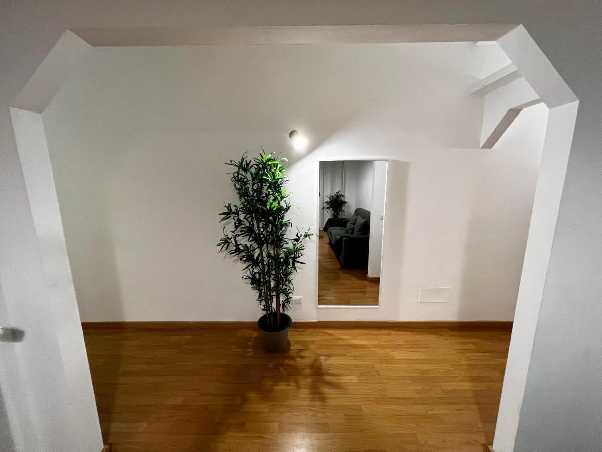 Conte Rosso Apartment Rome Exterior photo